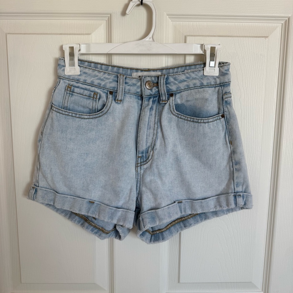 Pacsun lightwash mom shorts Size 23